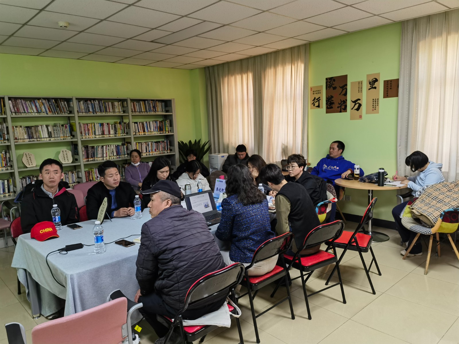 笔墨丹青绘心韵 文化沙龙品雅趣丨泰达职工文化沙龙举办“中国传统文人画赏析”活动