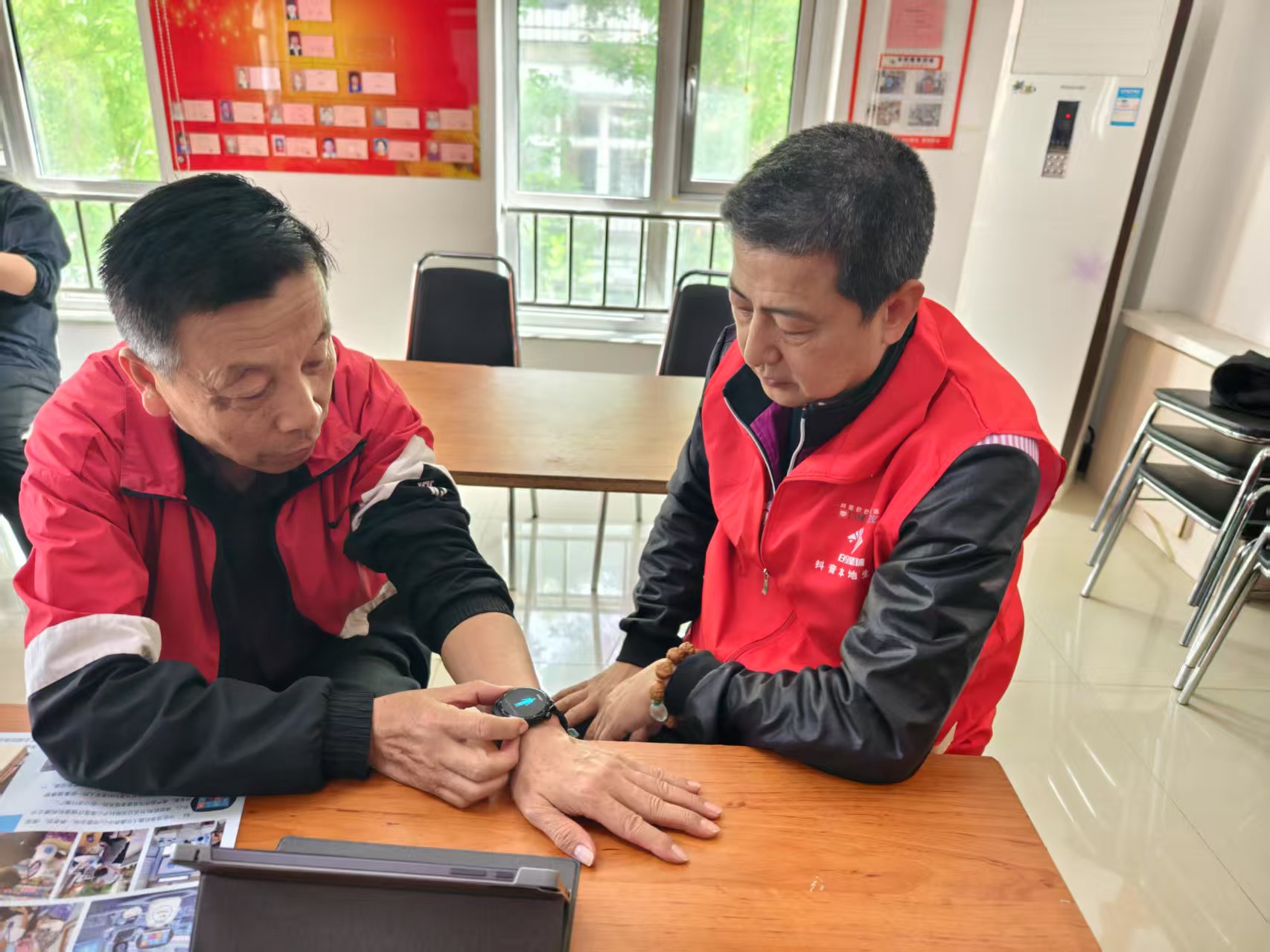 5103283c96fd4e5ea89b42c0fca17d53