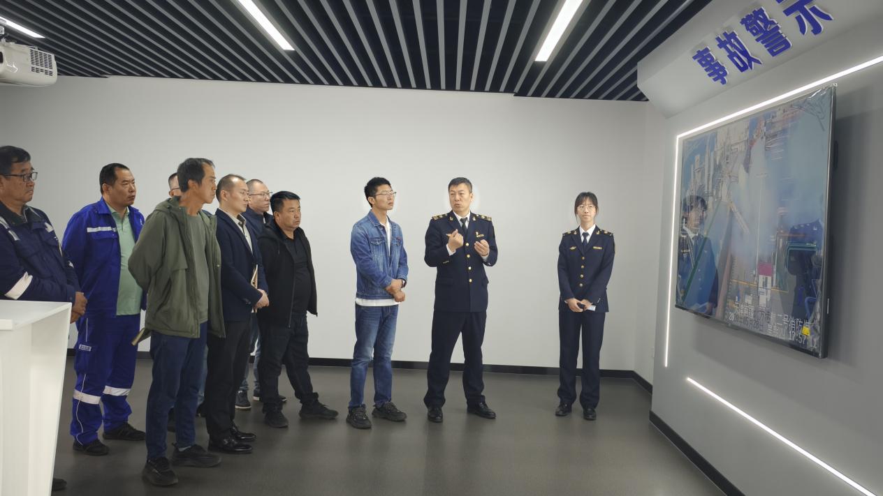 南manbetx万博登录疆海事局开展警示教育培训