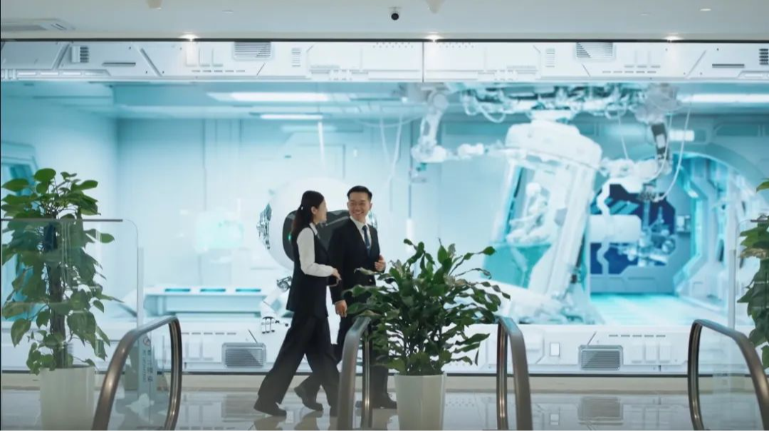 1746328851240013580.jpeg?h=605&w=1080