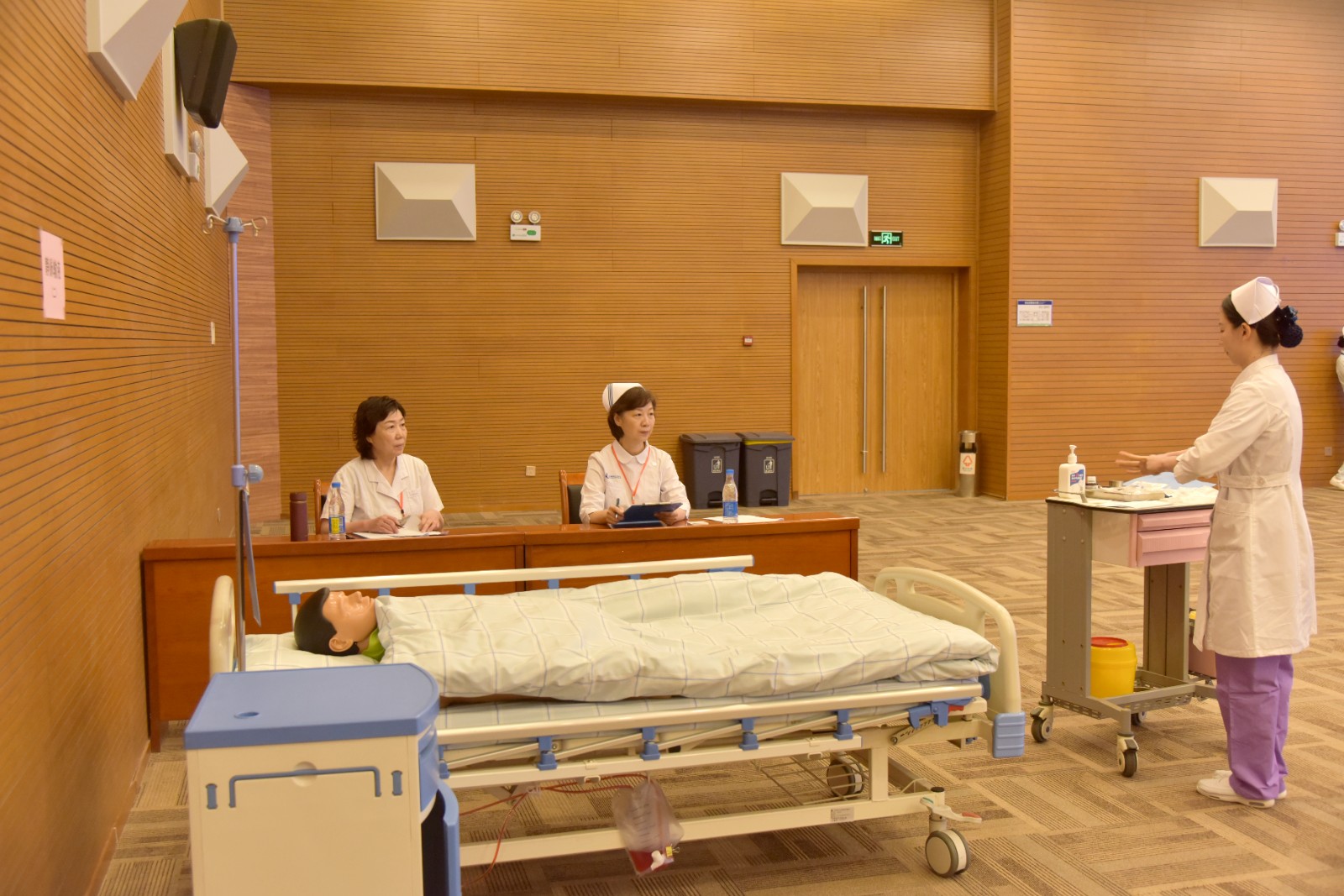 5d74d2fdac43411cbc23bed430dcdf06