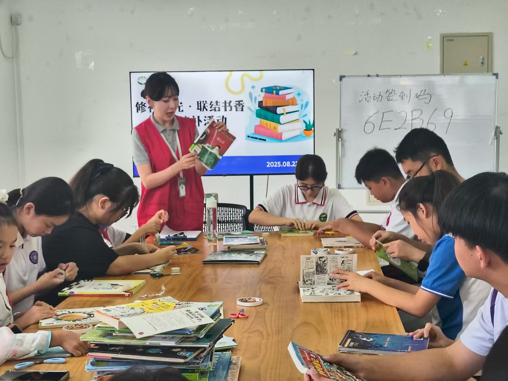 4f77d23870cf49d6a18acaf7174396c7