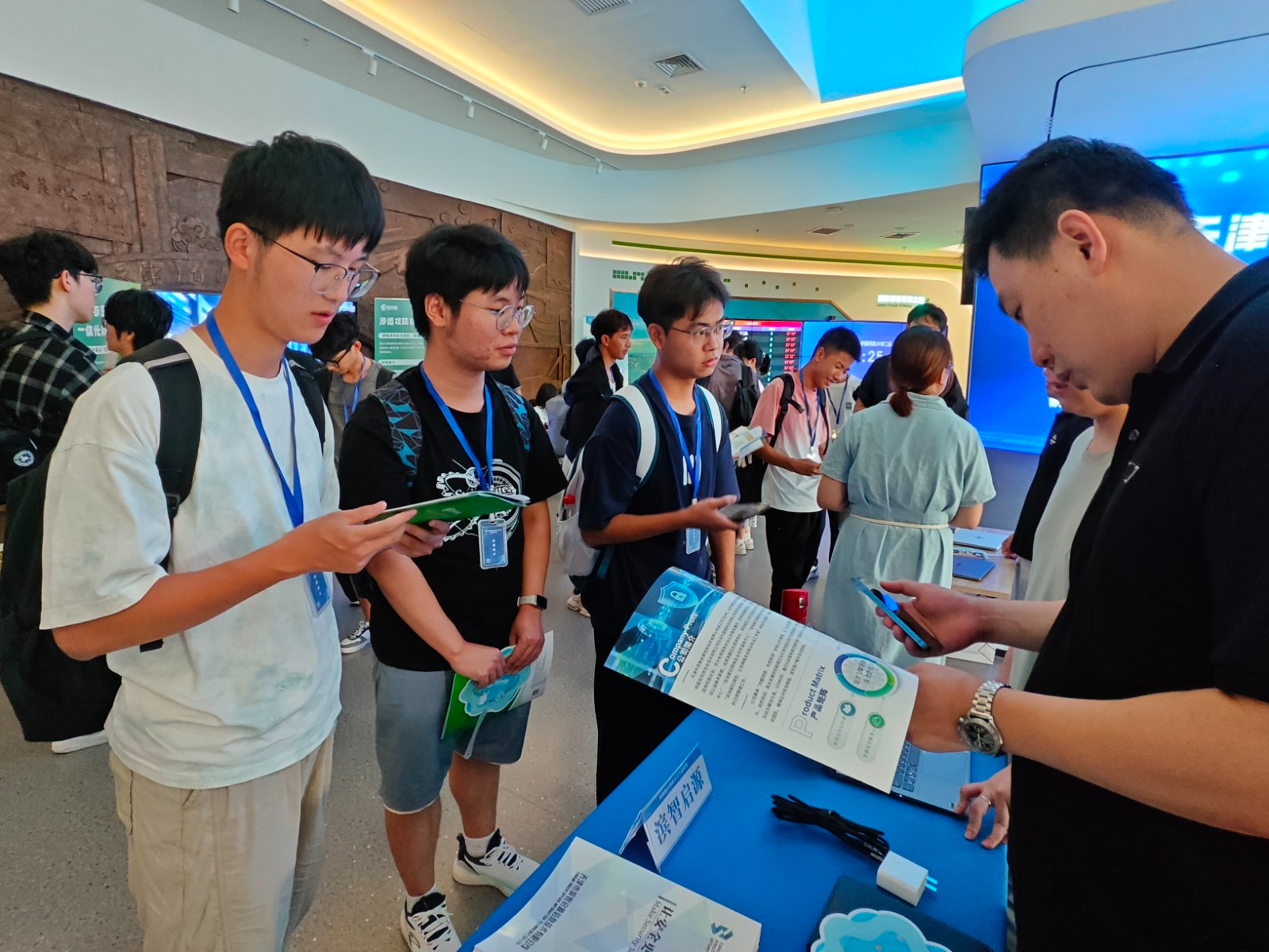 1757684351823063372.jpg 1757684351823063372.jpg