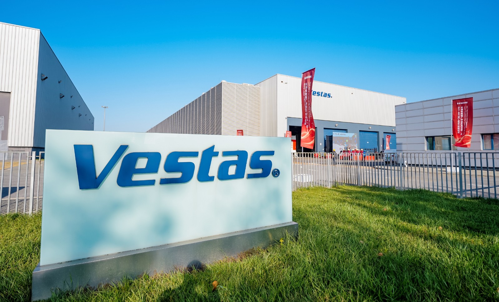 1760440931628096636.jpg 1760440931628096636.jpg