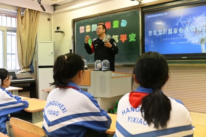 1764810730017072477.jpg 1764810730017072477.jpg