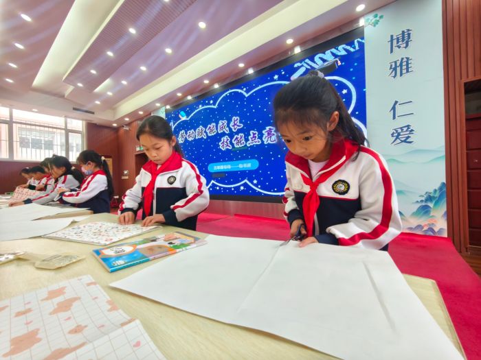 1766032607385028806.jpg 1766032607385028806.jpg