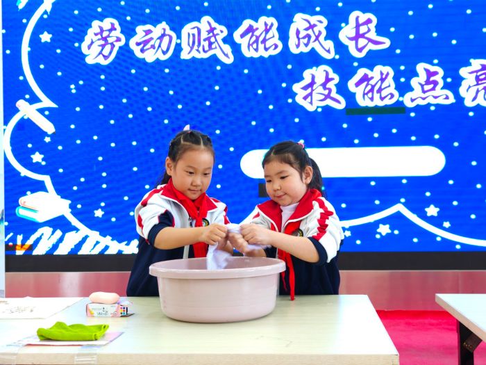 1766032618268046963.jpg 1766032618268046963.jpg